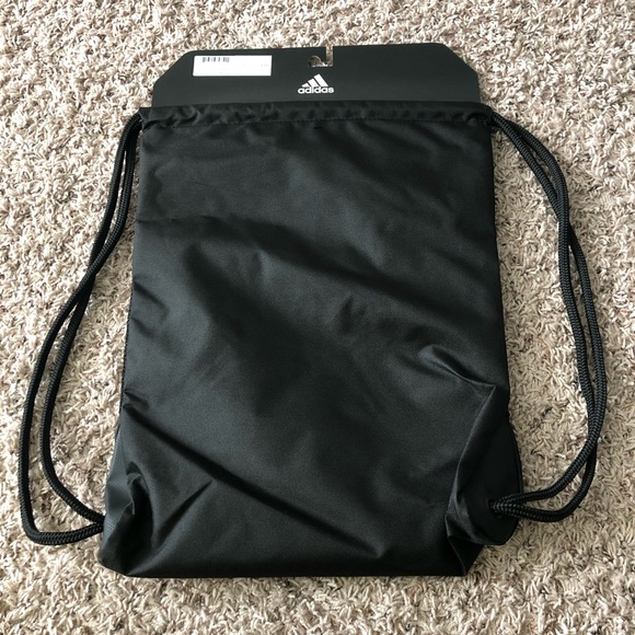 Adidas Sack Back Pack Black & White New with Tag - Picture 2 of 7